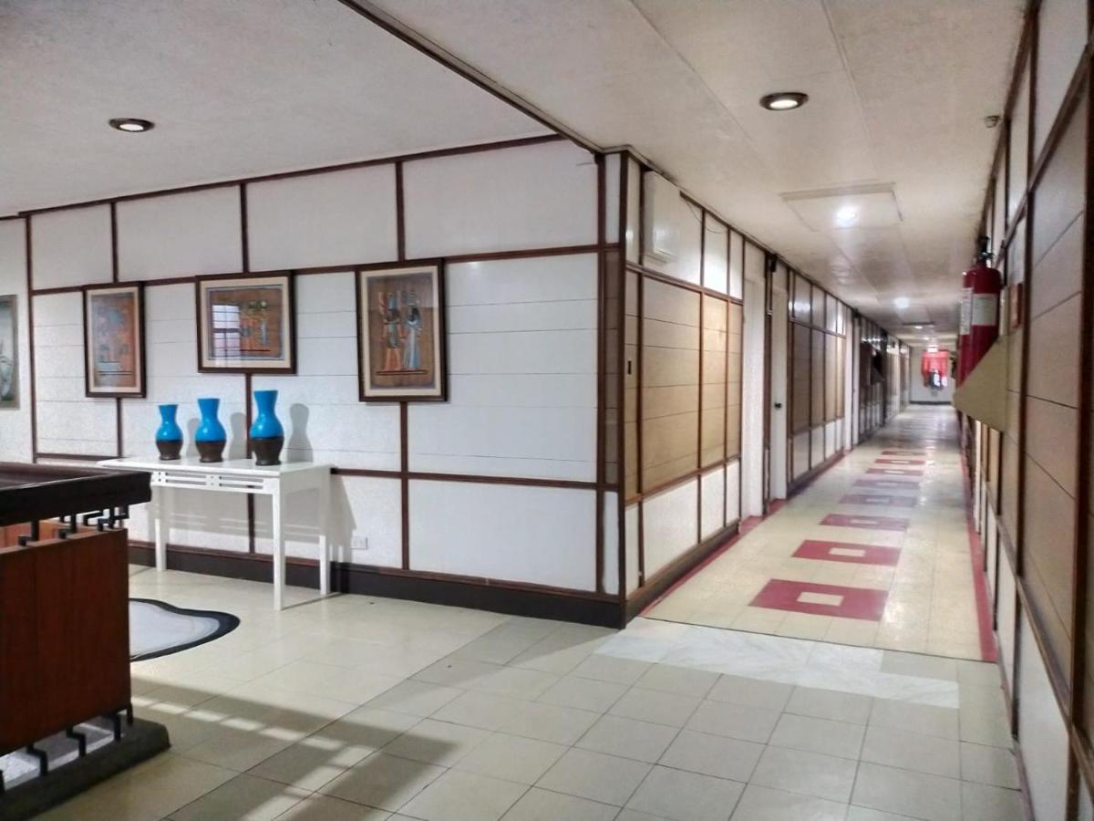 2 Hotel Saleh Angeles Buitenkant foto