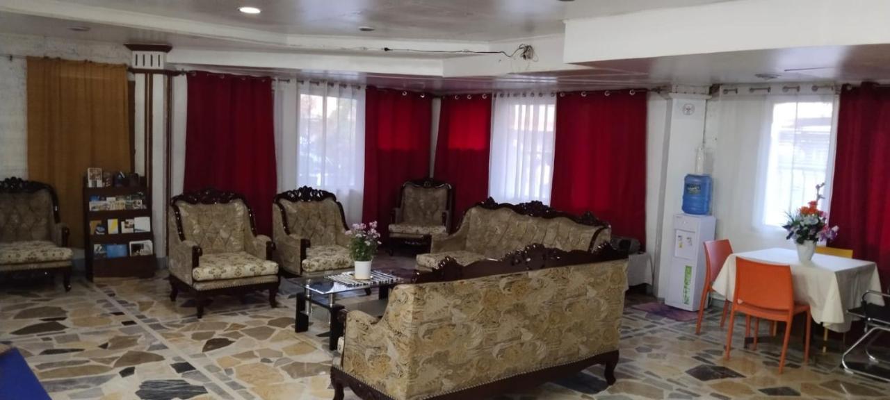 2 Hotel Saleh Angeles Buitenkant foto